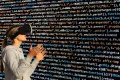 כיצד בינה מלאכותית יכולה לשפר ועידות וידאו ופגישות וירטואליות
